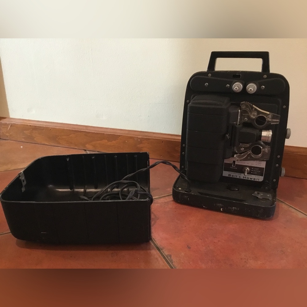 Bell and Howell Auto Load 256 8mm Projector